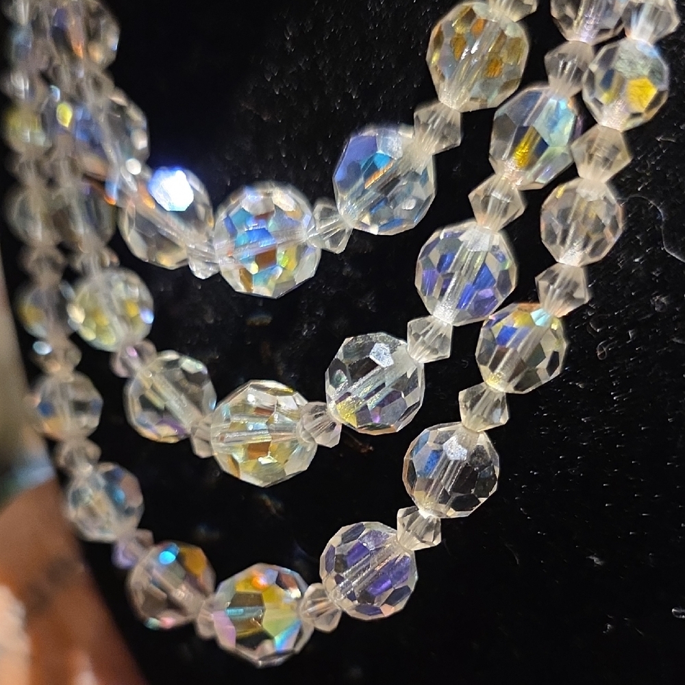 Source Unknown Iridescent Crystal Three-Strand Ne… - image 3